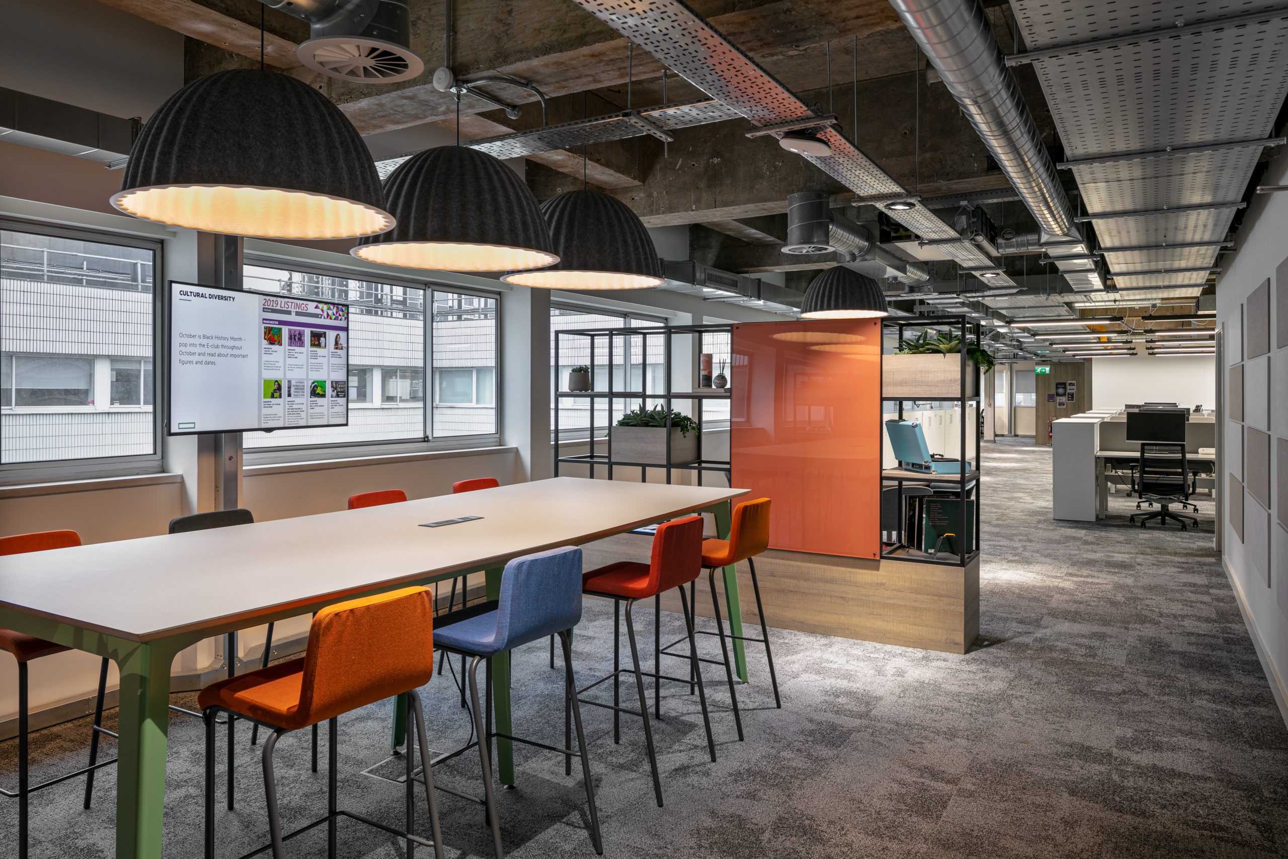 Hewlett Packard Enterprise high seating